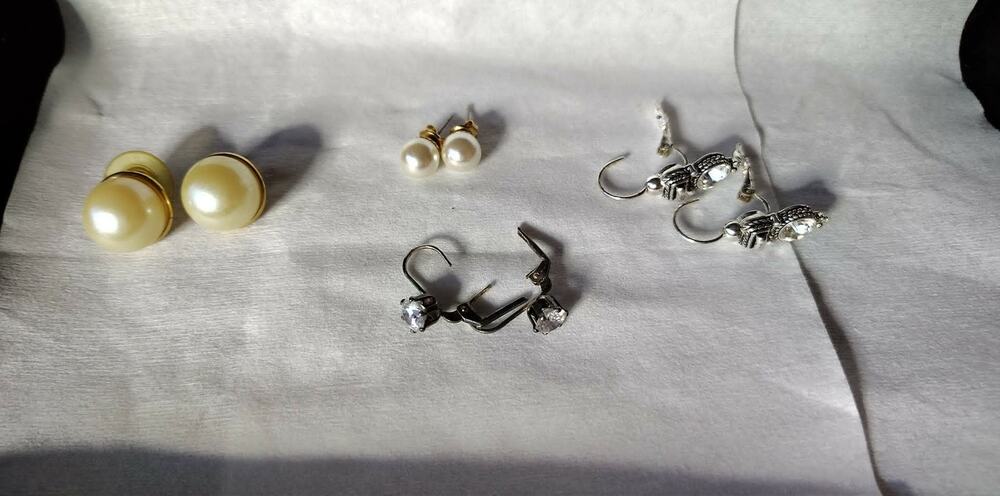 4pr pierced vintage earrings, gold & silver toned, faux pearl